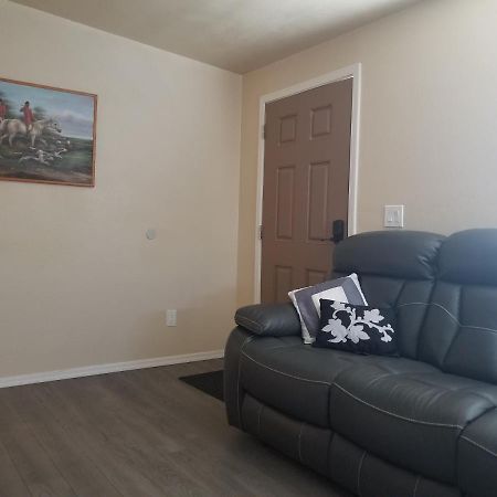 Southwest Tucson Gateway Apartment Bagian luar foto